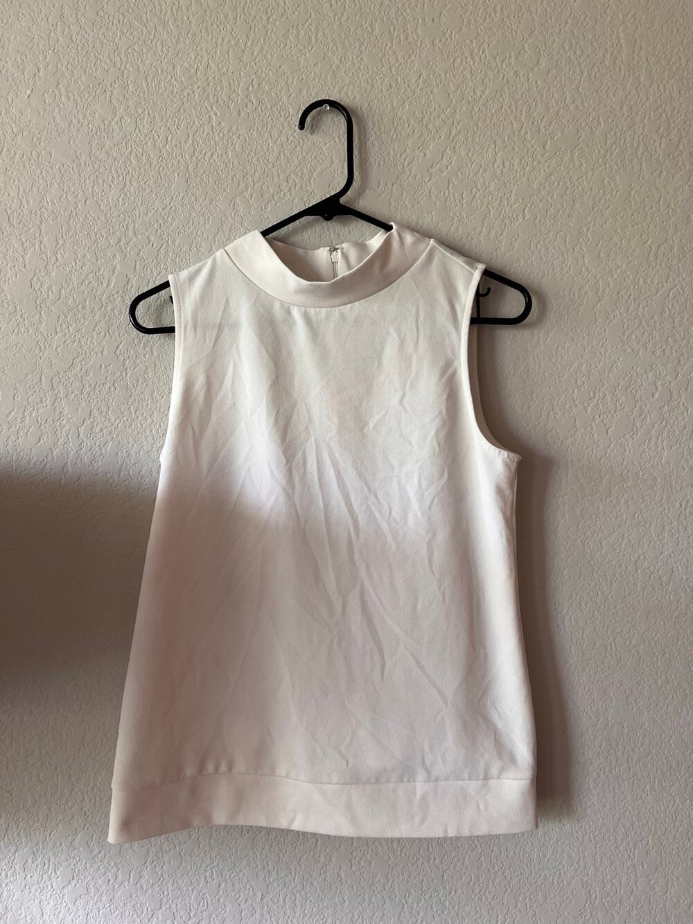 Ann Taylor Mock Neck Sleeveless Shell Top Women's Polyester Spandex Back Zip